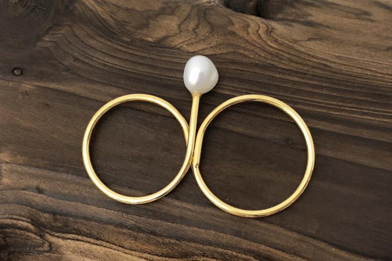 [Ozel] Wedding Guest Look Glossy Freshwater Pearl Brass Ring