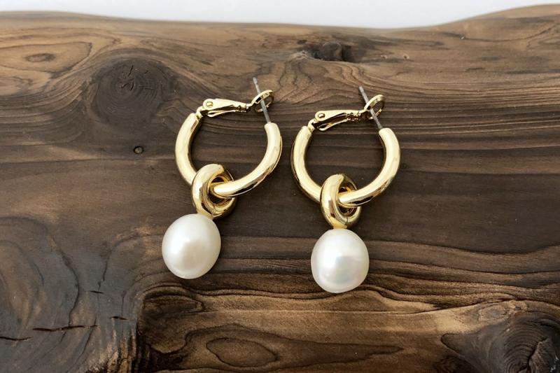 [Ozel] Romantic Mood Glossy Freshwater Pearl Brass Earrings