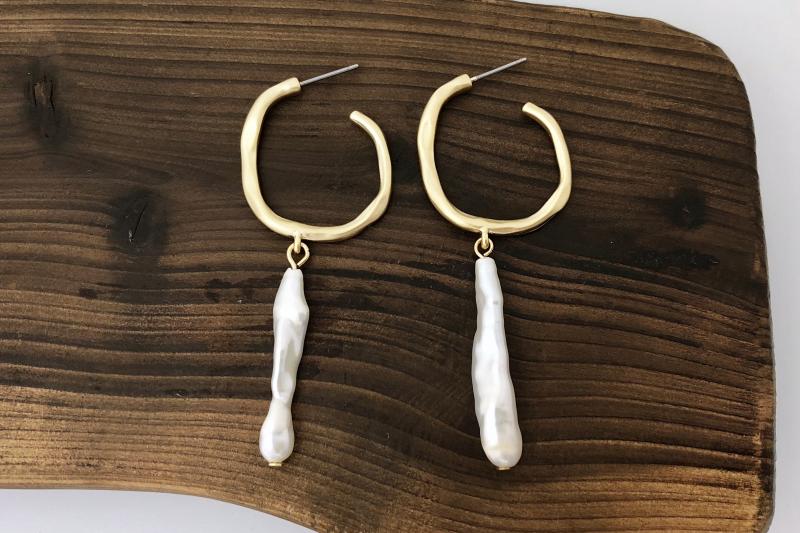 [Ozel] Elegant Vintage Plated Freshwater Pearl Zinc Alloy Earrings