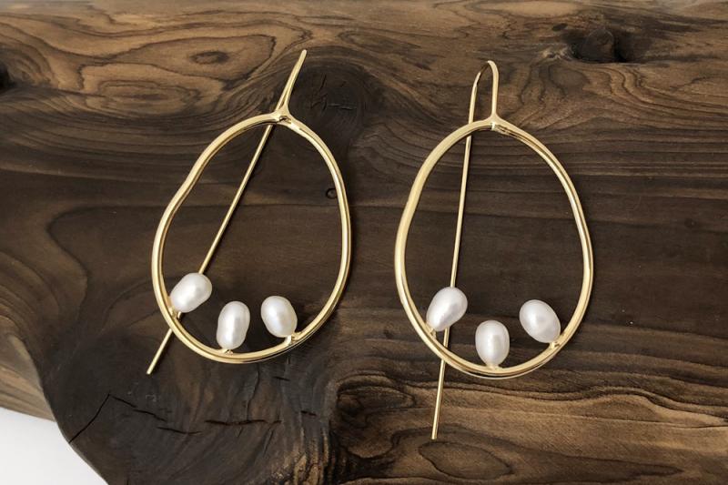 [Ozel] Chic Point Glossy Wire Freshwater Pearl Brass Earrings