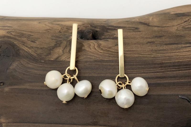 [Ozel] Casual Mood Glossy Freshwater Pearl Brass Earrings