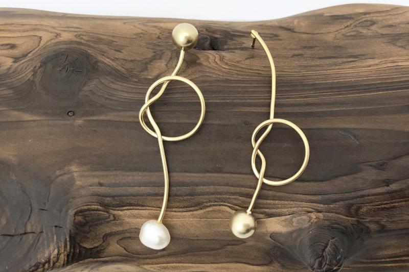 [Ozel] Simple Minimal Vintage Plated Freshwater Pearl Brass Earrings