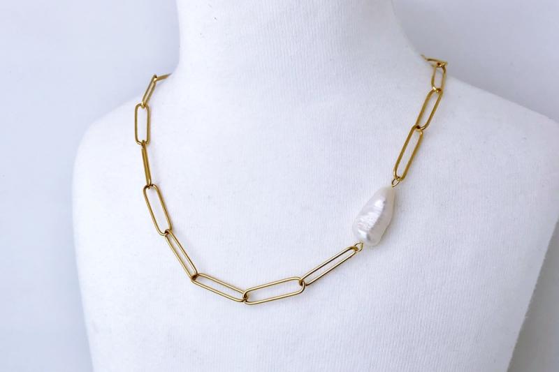 [Ozel] Trendy Glossy Freshwater Pearl Brass Necklace