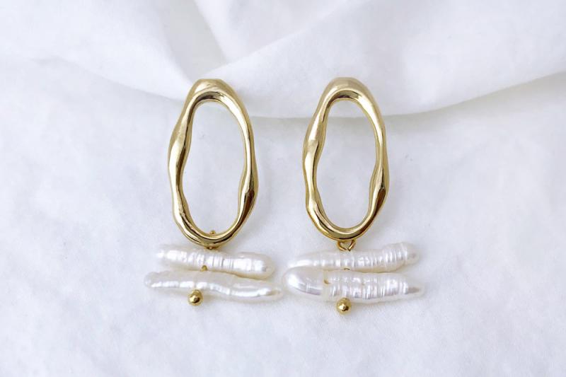 [Ozel] Romantic Mood Glossy Freshwater Pearl Zinc Alloy Earrings