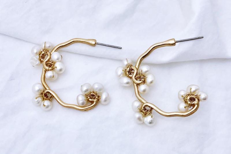 [Ozel] Casual Mood Vintage Plated Freshwater Pearl Zinc Alloy Earrings